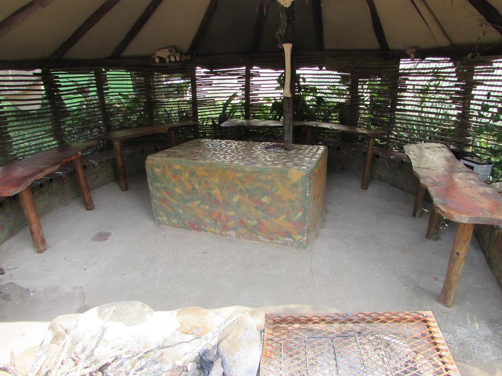 Amanzimlotzi Riverside Bush Camp Hoedspruit Exterior foto